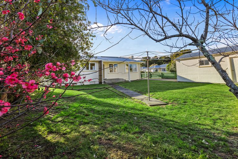Photo of property in 6 Jellicoe Place, Solway, Masterton, 5810