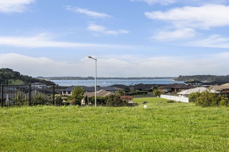 Photo of property in 26 Korora Crescent, Omokoroa, 3114