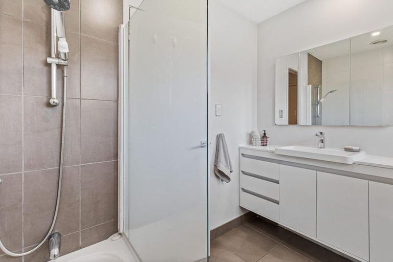 Photo of property in 1/168 Stredwick Drive, Torbay, Auckland, 0630