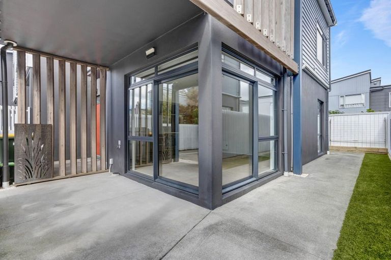 Photo of property in 22 Mollusc Road, Hobsonville, Auckland, 0616