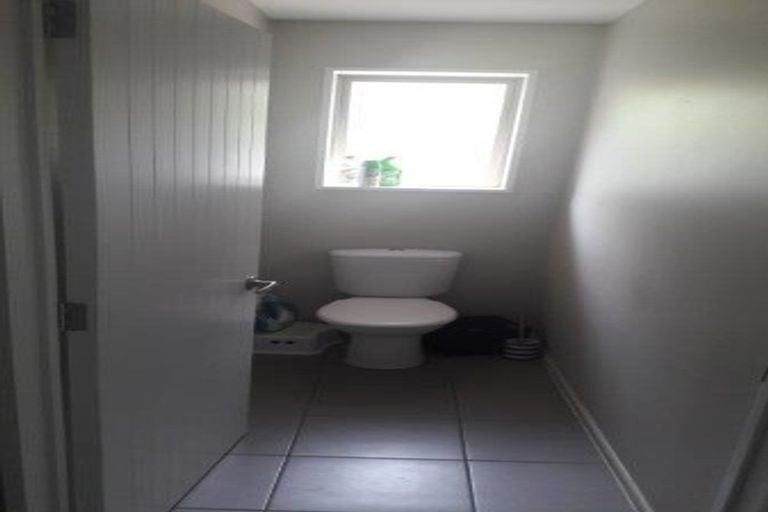 Photo of property in 5 Marlowe Place, Rolleston, 7614