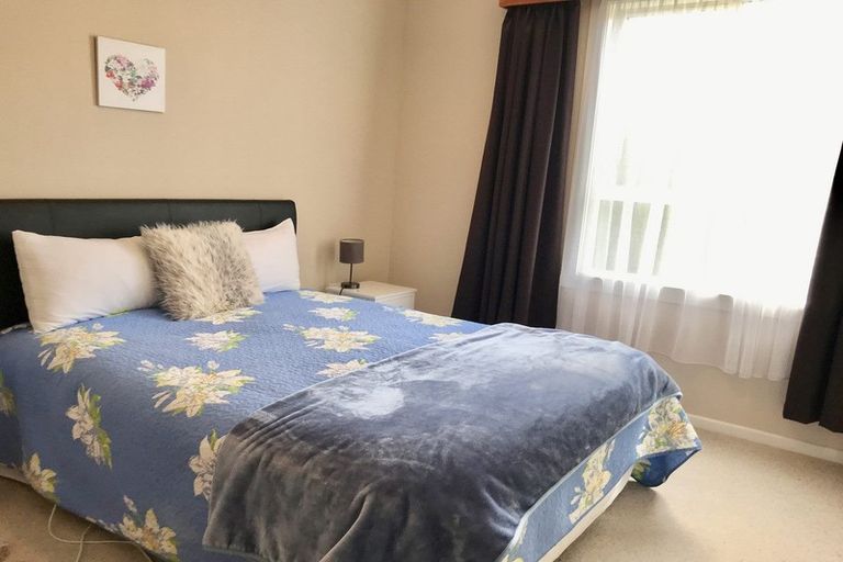 Photo of property in 46 Barrow Street, Bluff, 9814