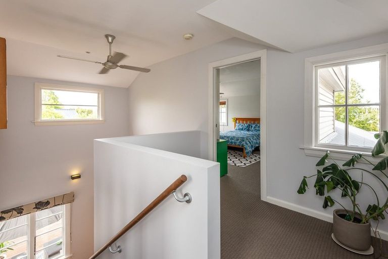 Photo of property in 35 Paparoa Street, Papanui, Christchurch, 8053