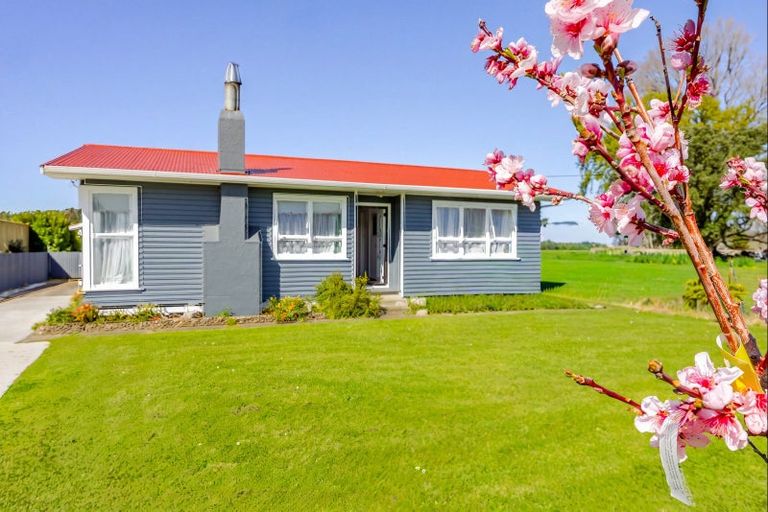 Photo of property in 10 Jones Street, Porangahau, 4291