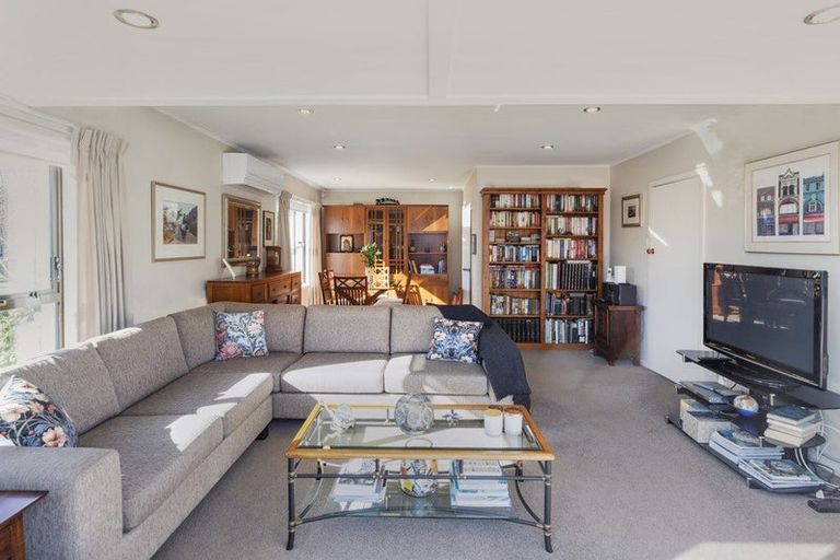 Photo of property in 37 Kaiwara Street, Hoon Hay, Christchurch, 8025