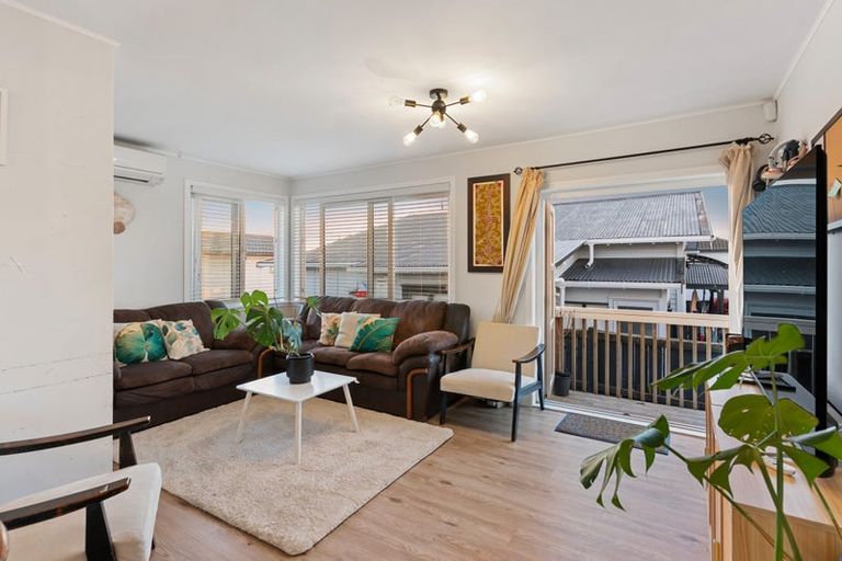 Photo of property in 28c Pah Road, Papatoetoe, Auckland, 2025