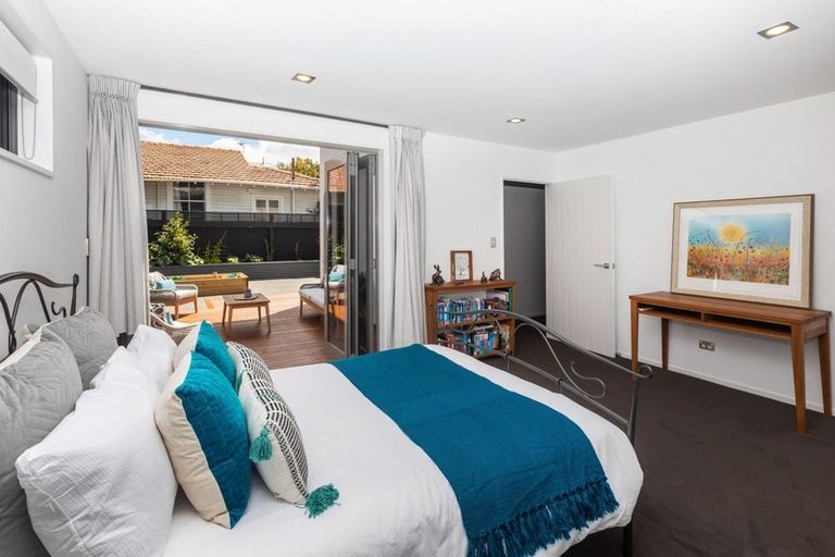 Photo of property in 15a Tomes Road, St Albans, Christchurch, 8052