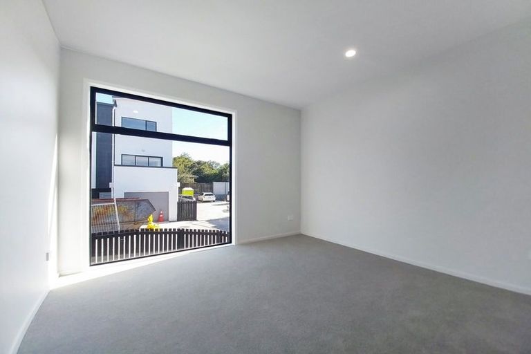 Photo of property in 28 Tima Lane, Mangere Bridge, Auckland, 2022