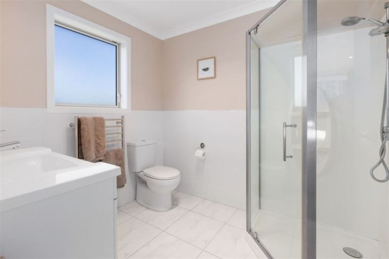 Photo of property in 33 Nelson Avenue, Aotea, Porirua, 5024