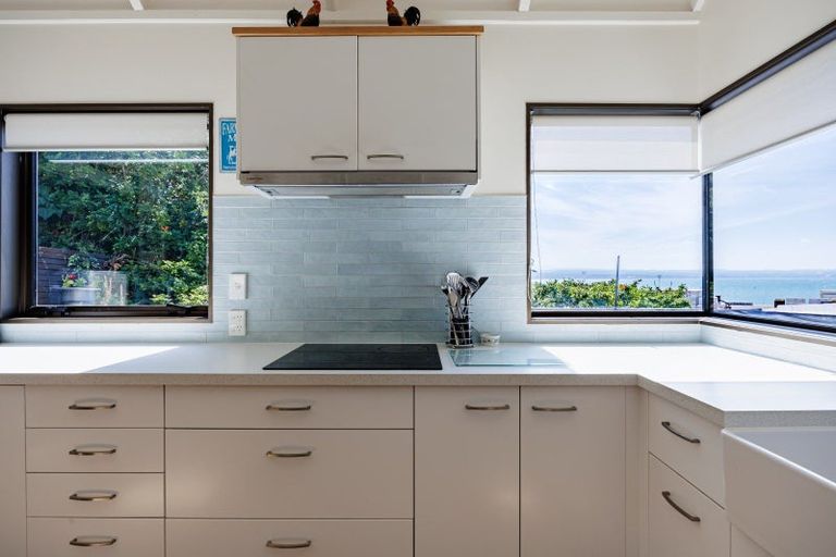 Photo of property in 15 Hornsey Road, Bluff Hill, Napier, 4110