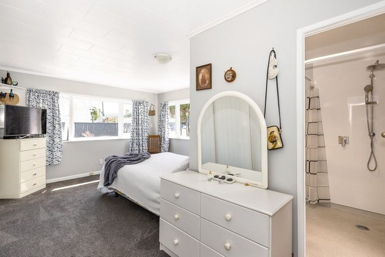 Photo of property in 11 Dominion Road, Te Hapara, Gisborne, 4010