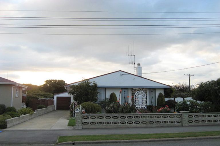 Photo of property in 12 Dalmeny Street, Oamaru North, Oamaru, 9400