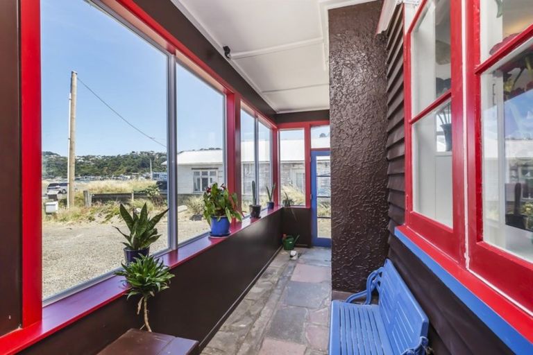 Photo of property in 1/48 Lyall Parade, Lyall Bay, Wellington, 6022