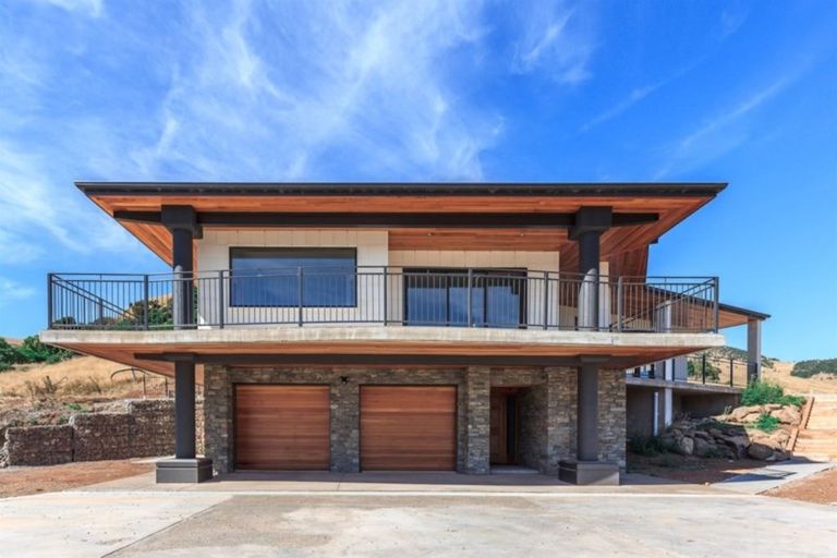 Photo of property in 4840 Christchurch Akaroa Road, Little River, 7591