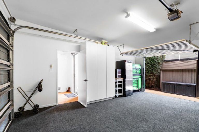 Photo of property in 16 Ridgewood Place, Shirley, Christchurch, 8061