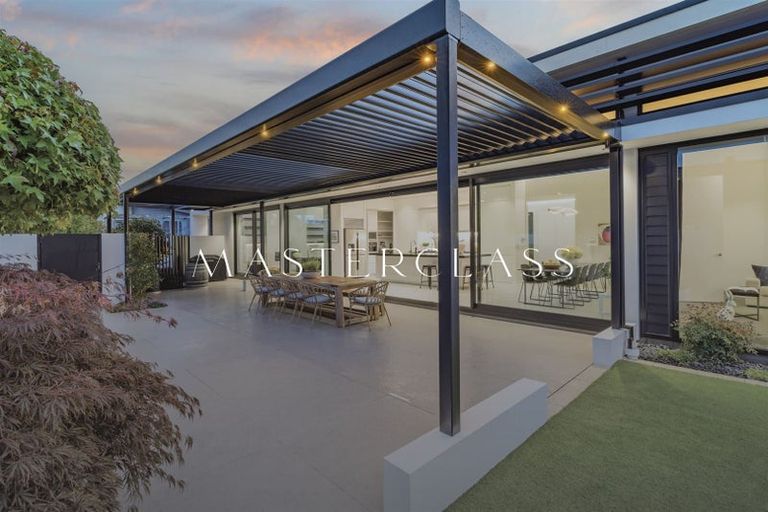 Photo of property in 31 Waiwetu Street, Fendalton, Christchurch, 8052