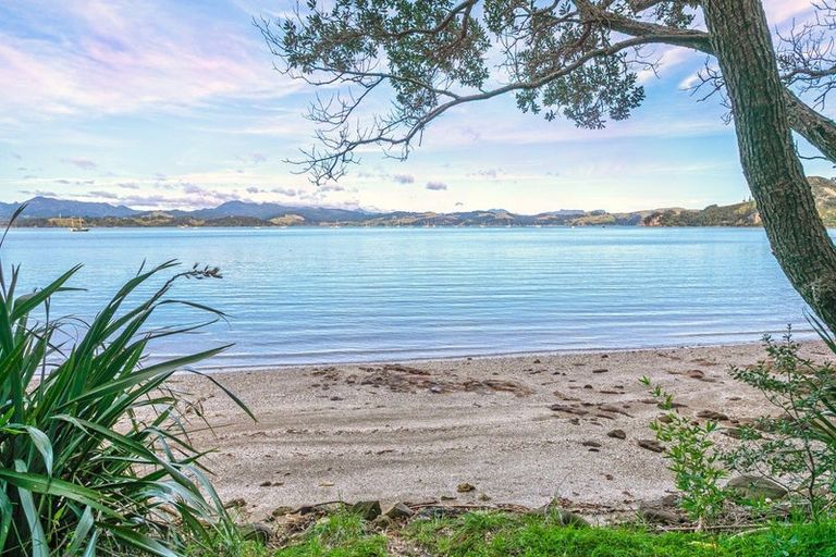 Photo of property in 1275 Wyuna Bay Road, Wyuna Bay, Coromandel, 3581