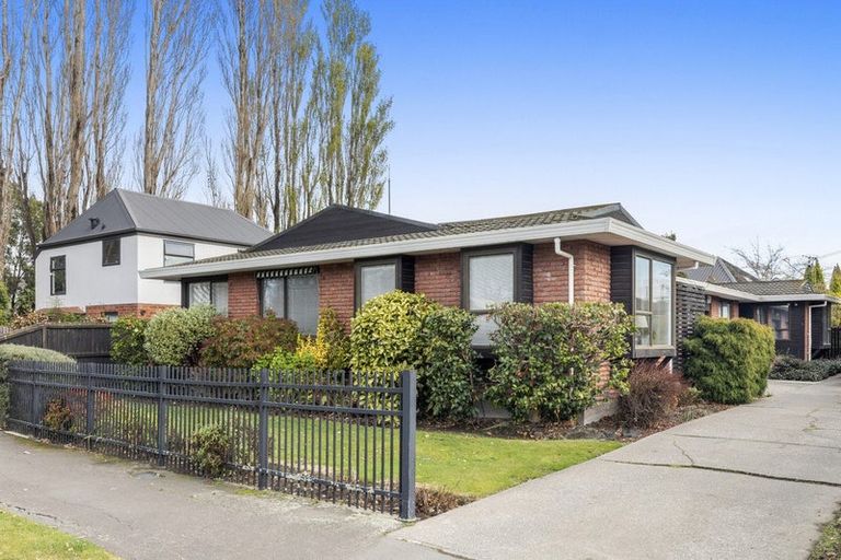 Photo of property in 1/137 Grahams Road, Burnside, Christchurch, 8053