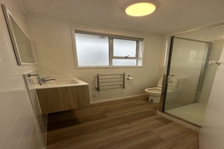 Photo of property in 8 Dennis Road, Papatoetoe, Auckland, 2025