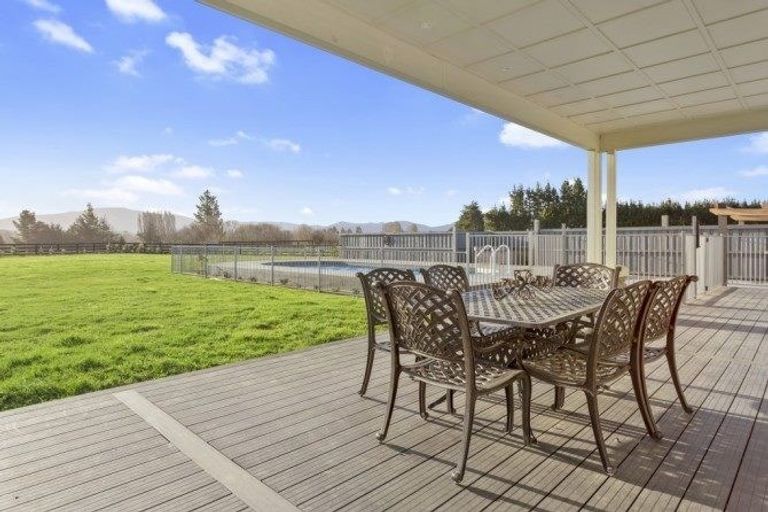 Photo of property in 643 Barkers Road, Loburn, Rangiora, 7472