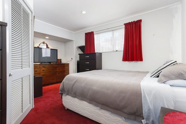 Photo of property in 36 Glendale Road, Glen Eden, Auckland, 0602