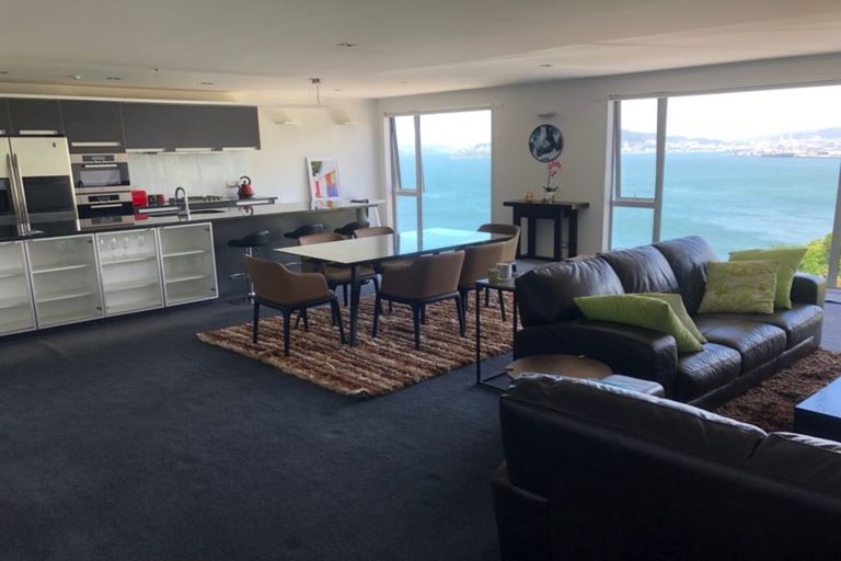 Photo of property in 11 Sovereign Point, Kaiwharawhara, Wellington, 6035