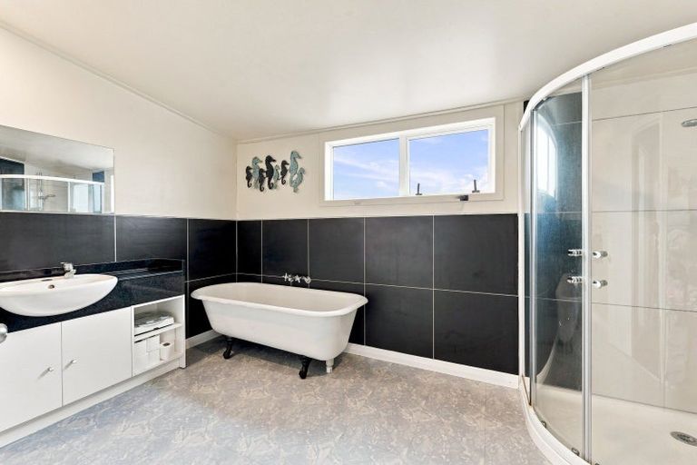 Photo of property in 8 Albert Street, Pahiatua, 4910