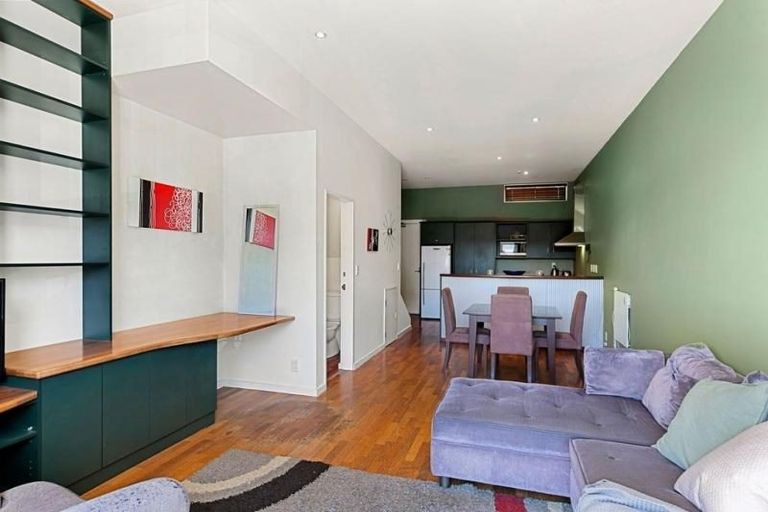 Photo of property in De Vere Apartments, 23/23 Tennyson Street, Te Aro, Wellington, 6011