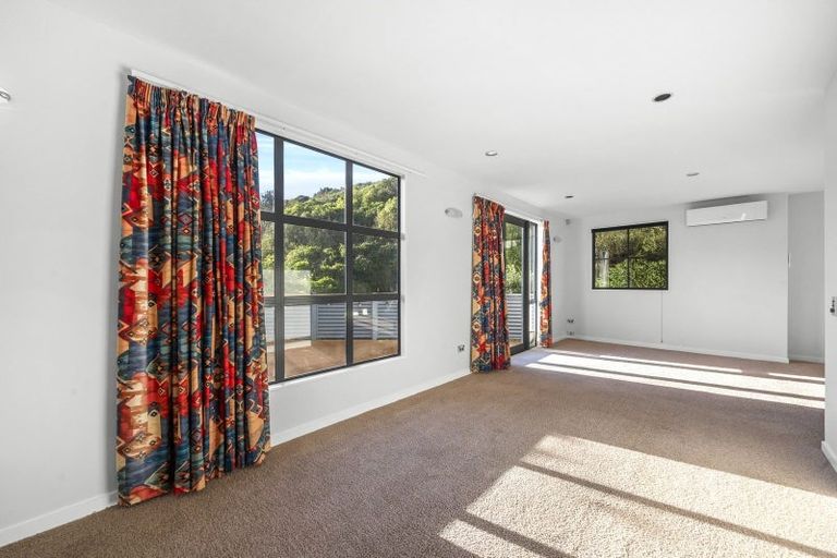 Photo of property in 124b The Ridgeway, Mornington, Wellington, 6021