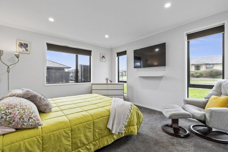 Photo of property in 10 Magnolia Close, Te Kauwhata, 3710