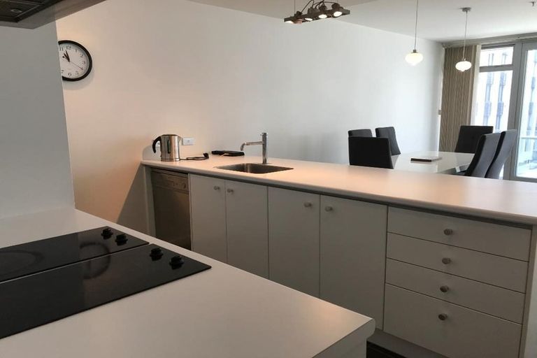 Photo of property in Montreaux Apartments, 2i/164 The Terrace, Wellington Central, Wellington, 6011