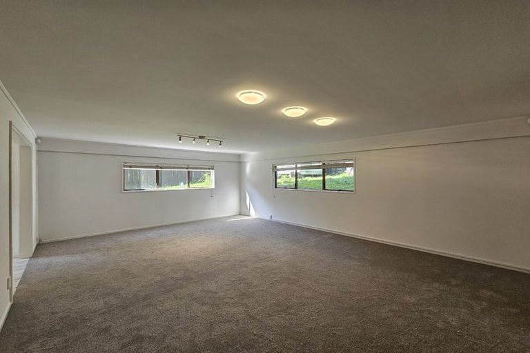 Photo of property in 11 Vipond Road, Stanmore Bay, Whangaparaoa, 0932
