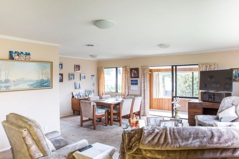 Photo of property in 15 Hilltop Road, Parkvale, Tauranga, 3112