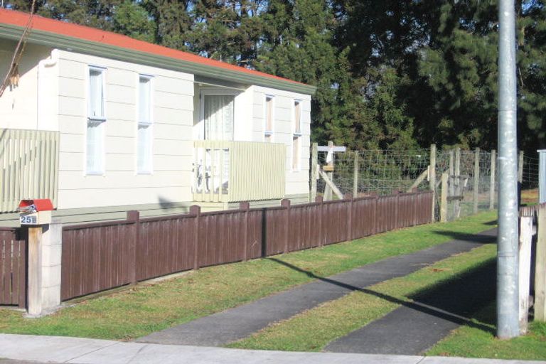 Photo of property in 25a Purcell Place, Melville, Hamilton, 3206