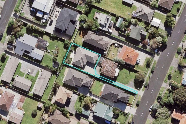 Photo of property in 34a Wattle Street, New Lynn, Auckland, 0600