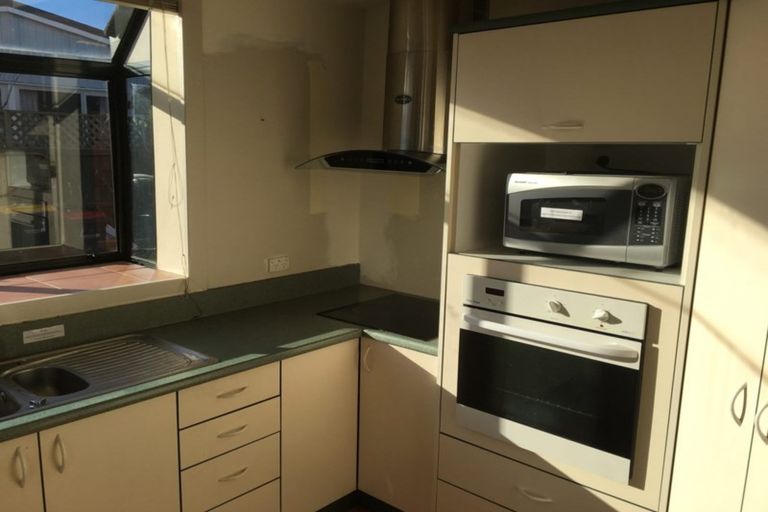 Photo of property in 2/86 Suva Street, Upper Riccarton, Christchurch, 8041