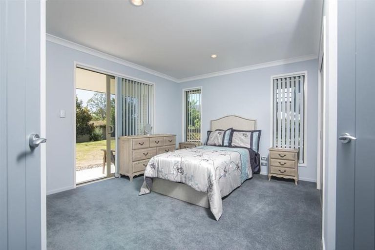 Photo of property in 1 Tui Drive, Picton, 7220