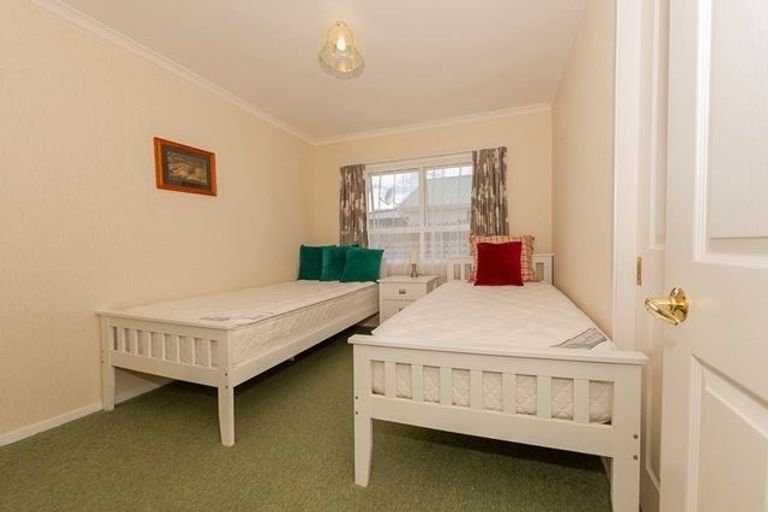 Photo of property in 18 Cholmondeley Crescent, Whitianga, 3510