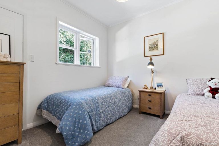Photo of property in 2a Shackleton Road, Mount Eden, Auckland, 1024