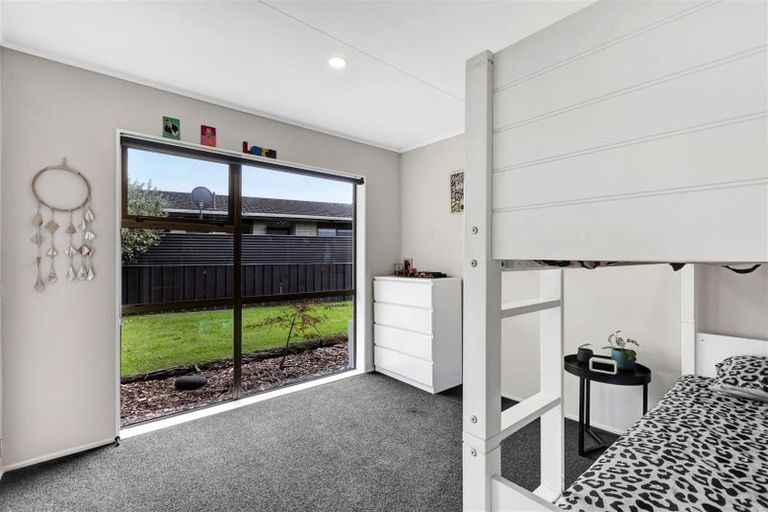 Photo of property in 8 Jade Place, Bell Block, New Plymouth, 4312