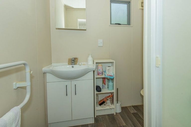 Photo of property in 8 Draffin Road, Poroti, Whangarei, 0179