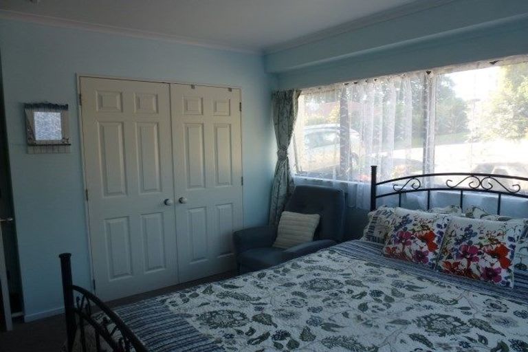 Photo of property in 8 Oakland Way, Welcome Bay, Tauranga, 3112