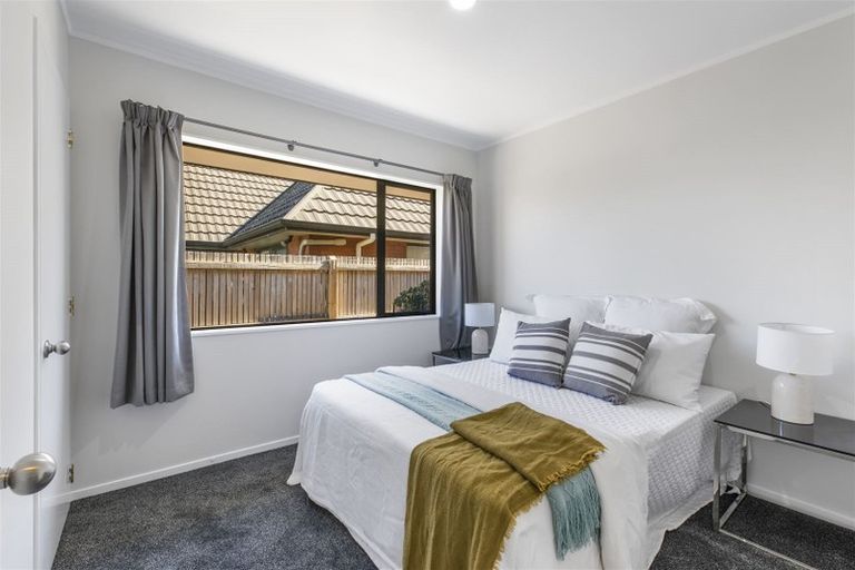 Photo of property in 19 Old Park Place, Takanini, 2112