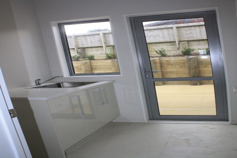 Photo of property in 81 San Valentino Drive, Henderson, Auckland, 0612