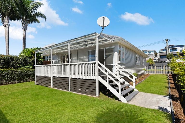 Photo of property in 26 Seaview Road, Otumoetai, Tauranga, 3110
