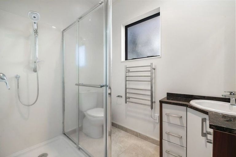 Photo of property in 4a Noel Avenue, Orewa, 0931