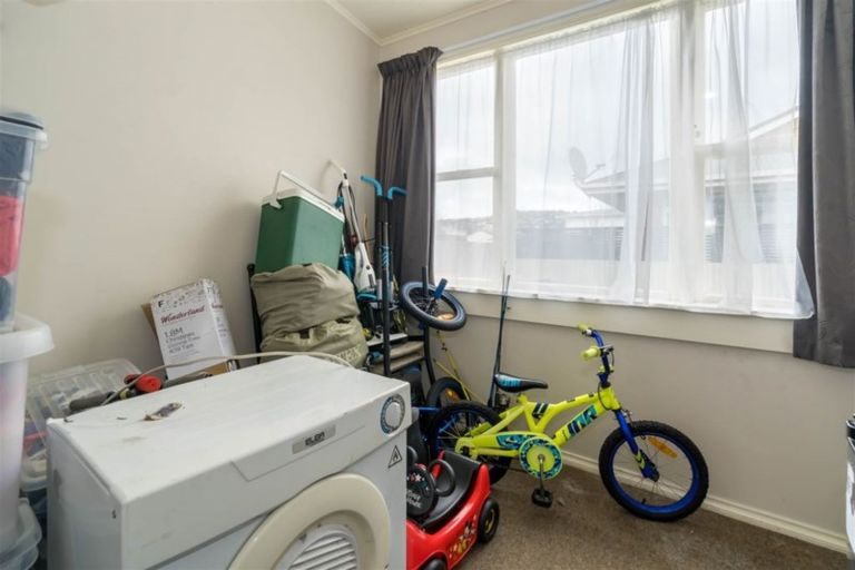 Photo of property in 35 Burns Street, South Dunedin, Dunedin, 9012