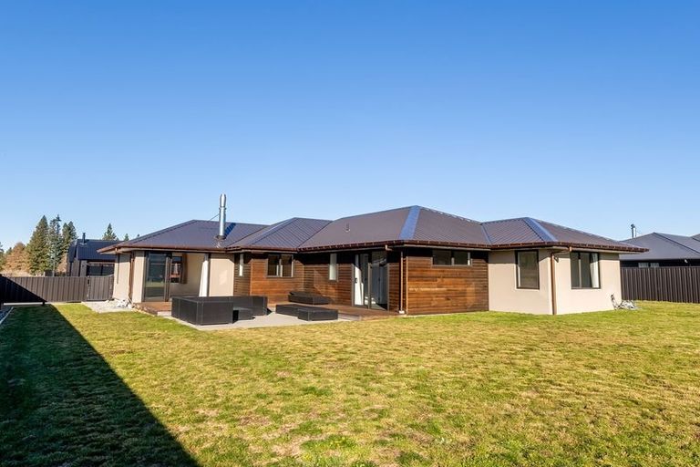 Photo of property in 6 Glenfield Avenue, Twizel, 7901