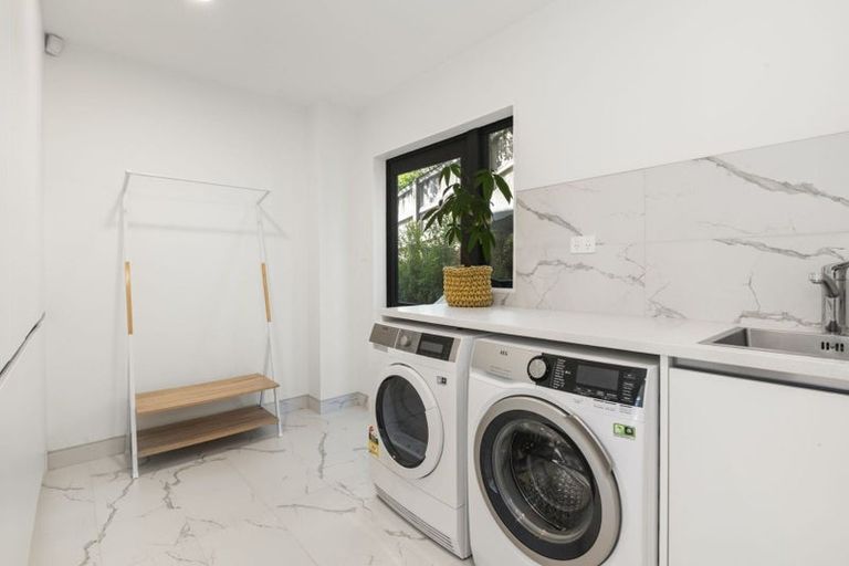 Photo of property in 46a Beulah Avenue, Rothesay Bay, Auckland, 0630