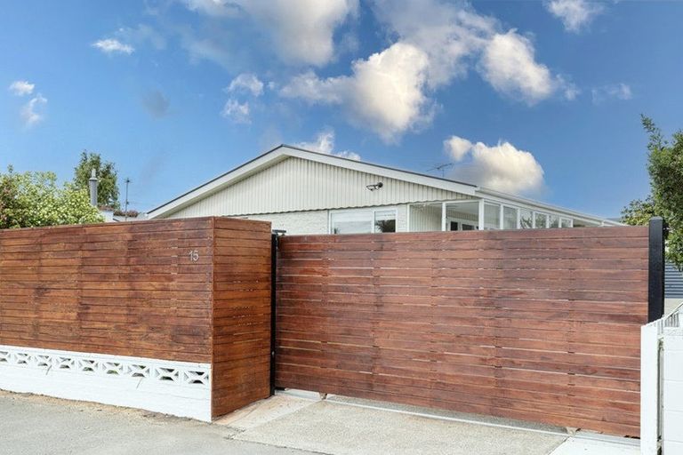 Photo of property in 15 Birkenhead Street, Avonhead, Christchurch, 8042